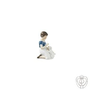 Royal Copenhagen Statuina Bimba con Cucciolo