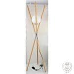 Piantana in legno con sfera in vetro bianco