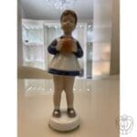 Royal Copenhagen Statuina Bambina Giocosa Con Palla