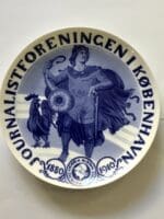 Royal Copenhagen Bing & Grøndahl Piatto Commemorativo Società dei giornalisti di Copenaghen 1880-1910 - immagine 2