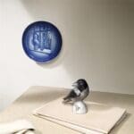 Royal Copenhagen Piatto di Natale 2025, Regina Giuliana Maria, 18 cm - immagine 2