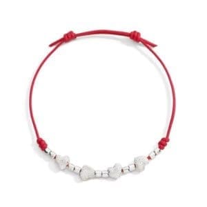 DoDo Bracciale Cordino Sottile con quattro cuori in argento diamantato e dieci mini granelli in argento